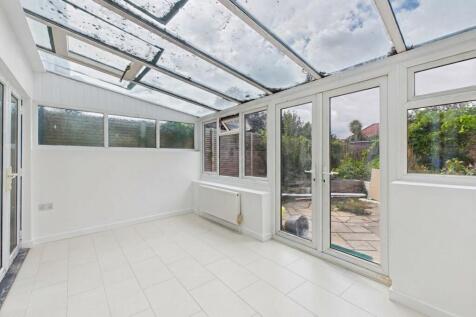 South Farm Road, Worthing, BN14 photo 3