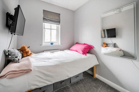 1346585-1-68b9838...