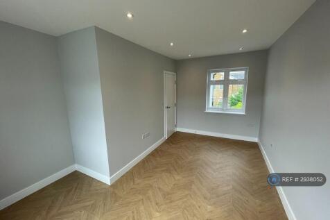 Footscray Road, London, SE9 photo 3