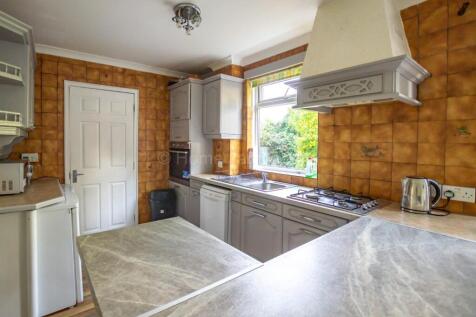 17899408 Kitchen(2).jpg