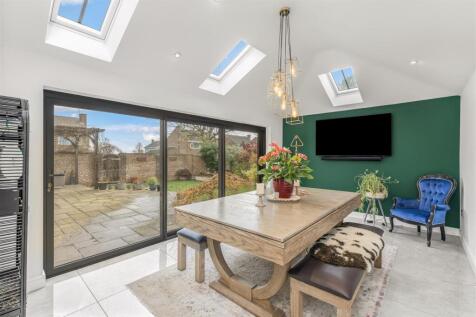 1 Lawrence Leys, Bloxham-19.jpg