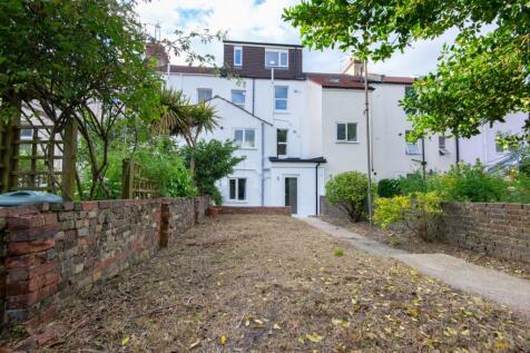 28 Gordon Road garden 2