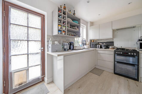 1320336-10-6878fd...