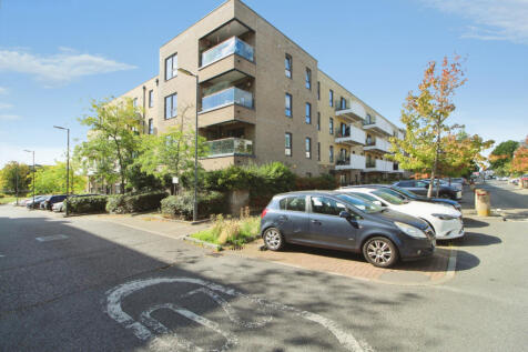 One Bedroom 2nd Floor Flat To Rent