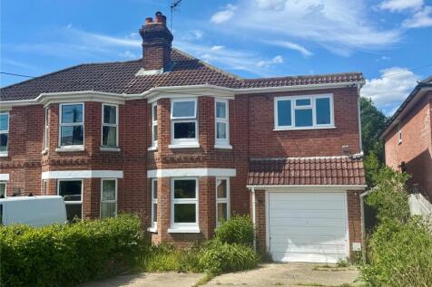 New Milton, BH25 - property photo