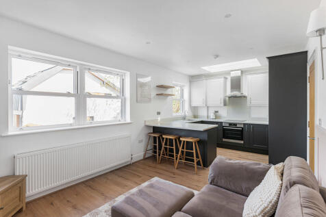 Open Plan Kitchen/Living Area