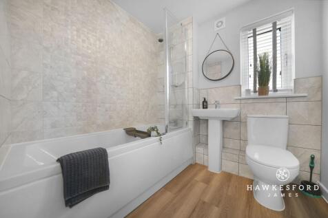 Belgrave Avenue, Minster on Sea - Bathroom