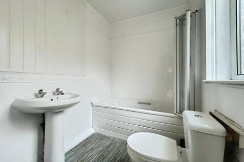 Harrington Road, Workington, Cumbria, CA14 photo 4