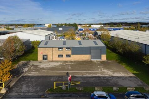 unit2lysanderclose_amcintosh07.jpg
