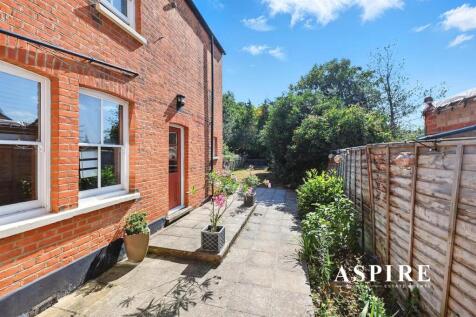 Aspire Estate Agents11.jpg