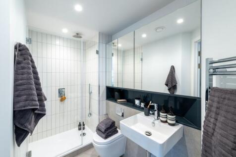 Lyon Queensway, Octagon, B3 photo 4