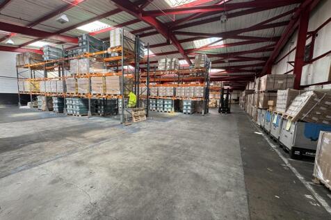 Light Industrial to rent Image 4