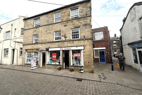 Retail Property (high street) to rent Image 5