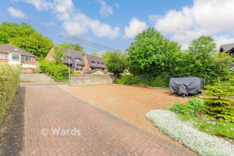 Driveway/Parking
