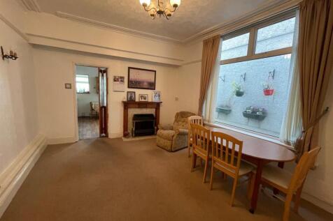 WhatsApp Image 2025-08-26 at 15.04.26_df3b3553.jpg