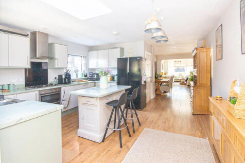 Kitchen-Breakfast Room