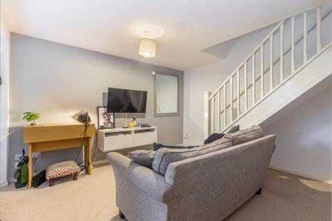 Livingroom-1.jpg