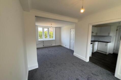 St Ives Cres, Grimsby photo 5
