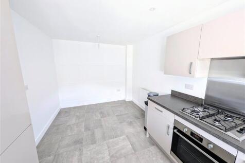 Berwick Close, Binfield, Bracknell, Berkshire, RG42 photo 4