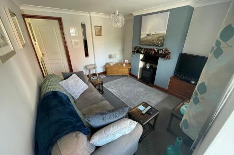 IMG-20220527-WA00...