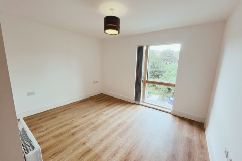 Waters Edge, Station Road, Warrington photo 4