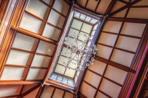 Lantern roof ligh...