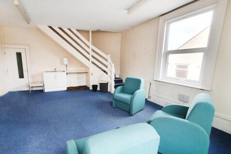 Office to rent Image 4