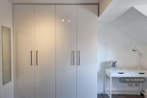 3rd Floor En-Suite King