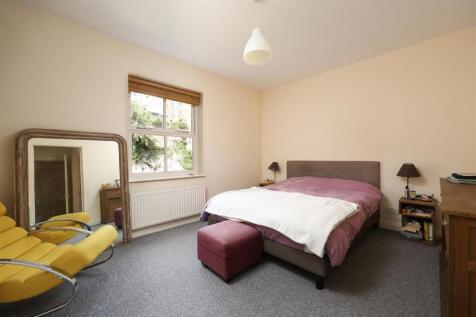 2 Worrall Place 4.JPG