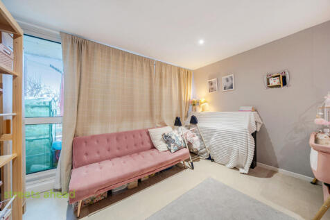 f3f2ffa3-b7da-41b...