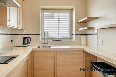 8695701-interior16-800.jpg
