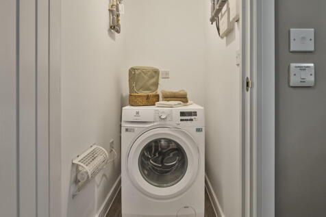 Show Apartment Photography