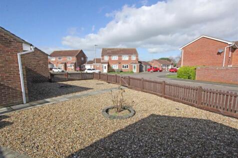 IMG_7809 front garden out.jpg