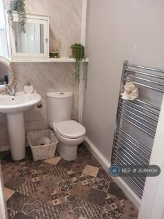 Wellington St, Huddersfield, HD3 photo 3