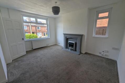 Beech Avenue, Oldham, OL4 photo 3