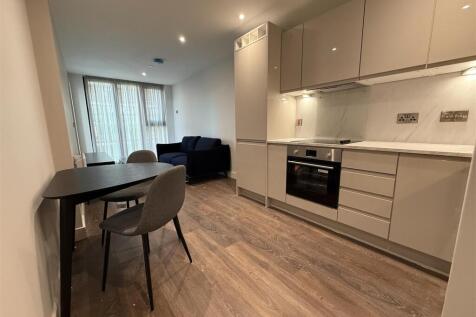 Lounge/Kitchen 2