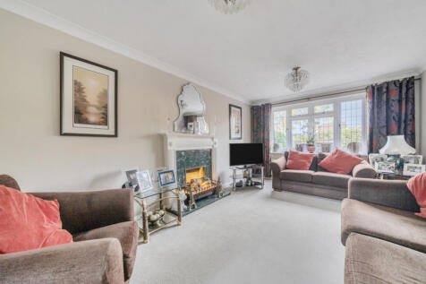 1371401-7-68f8a18...