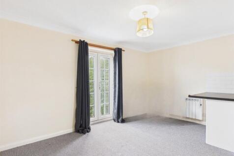 St Marys Road, Market Harborough photo 3