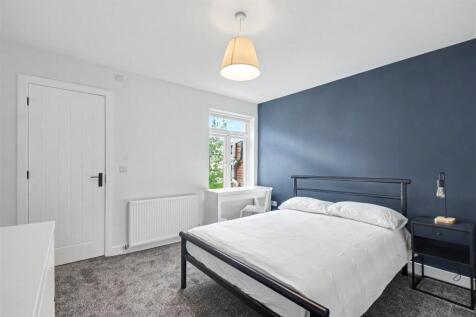 Bedroom 4_3.jpeg