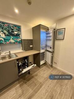 Whitegate Drive, Blackpool, FY3 photo 4