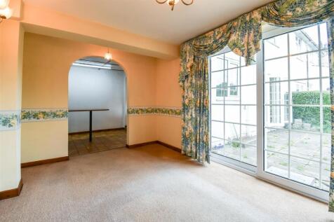 Sitting / Dining Room