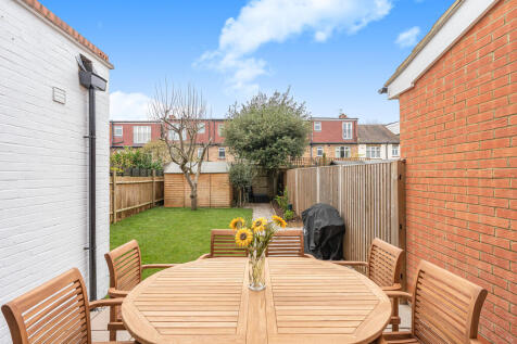 Netherbury Road (...