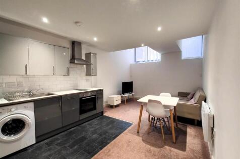Open Plan Living / Kitchen