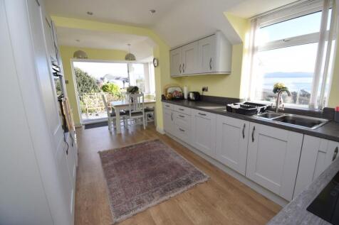 FF Flat - Kitchen (2).JPG