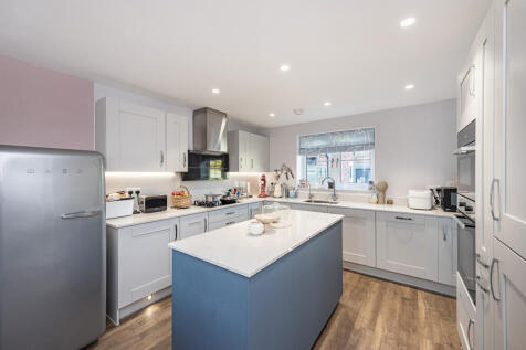 Kestrel Way, St. Albans, Hertfordshire, AL4 photo 3