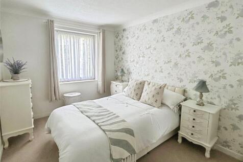 Cedar Road, Sutton photo 5