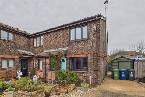 CAM02519G0-PR0376-STILL002