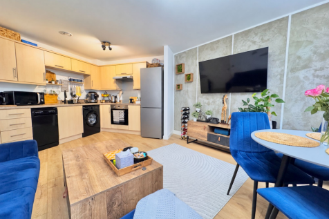 Open Plan Kitchen/Living/Dining