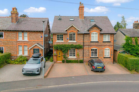 10 BROAD LANE-22.jpg