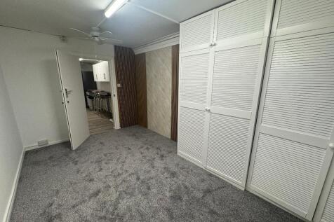 Church Road, Hove, East Sussex, BN3 2AB photo 3